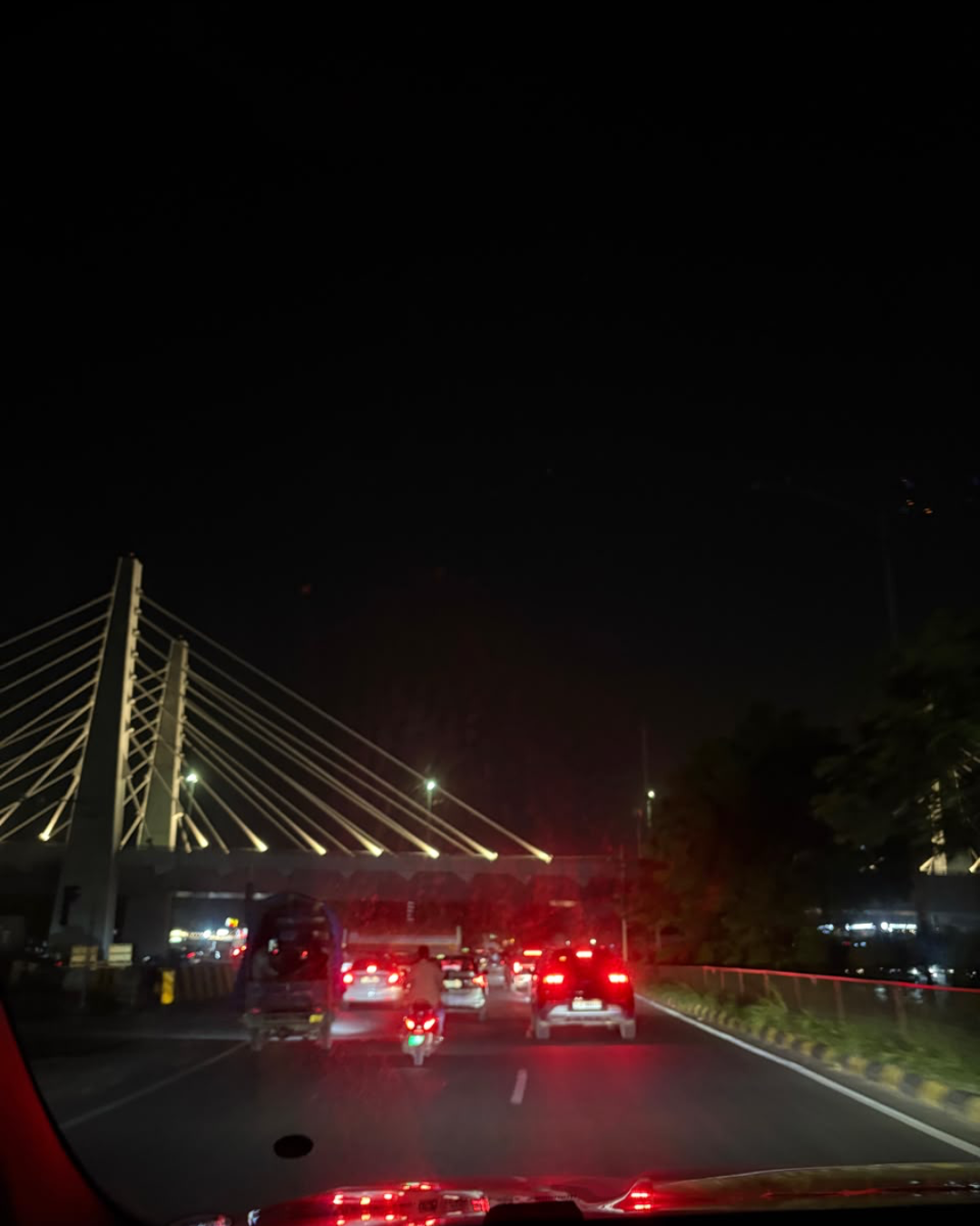 Night drive through the city